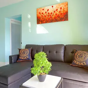 Apartment Lovely Apt Near Beach,downtown,24hr Security,pool, Nassau